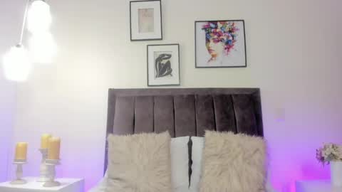 Helen  online show from April 14, 2026, 12:55 pm