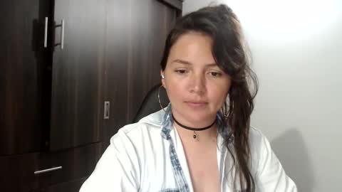 helena online show from October 11, 2025, 11:47 pm