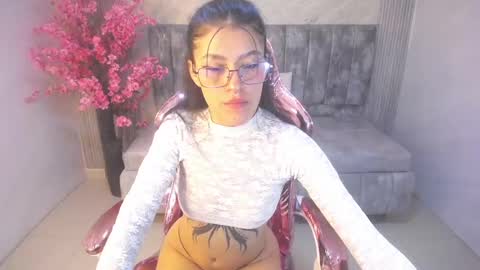 helena1_s online show from September 25, 2025, 8:12 pm