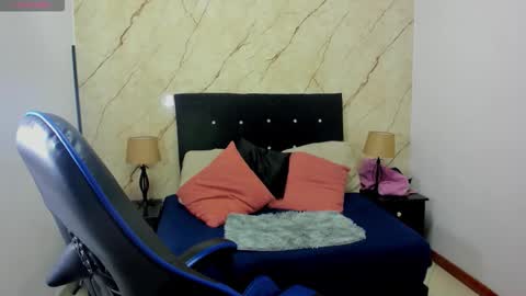 HELENA COPPER online show from February 1, 2026, 12:09 am