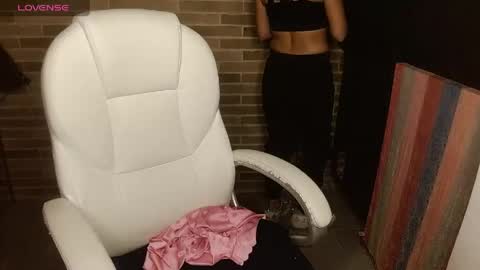  Only 18 cyrus online show from April 21, 2026, 2:51 am