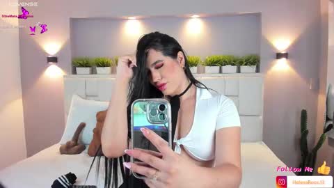 H E L E N A  online show from December 2, 2025, 7:09 pm