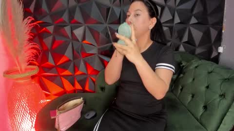 Helena Saenz online show from January 8, 2026, 12:29 pm