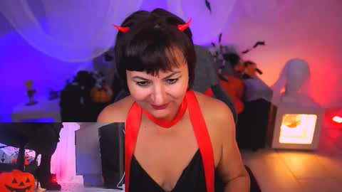 helenbeler online show from October 30, 2025, 12:17 pm