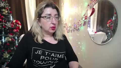 helenenigma online show from December 31, 2024, 5:11 am