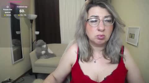 helenenigma online show from November 15, 2025, 7:43 pm