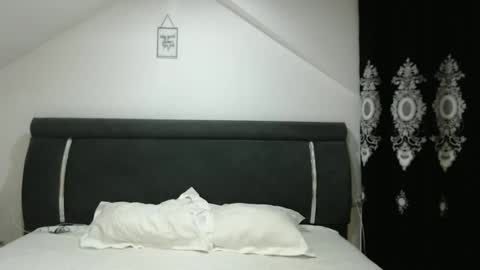 helenhelly online show from December 9, 2024, 7:06 am