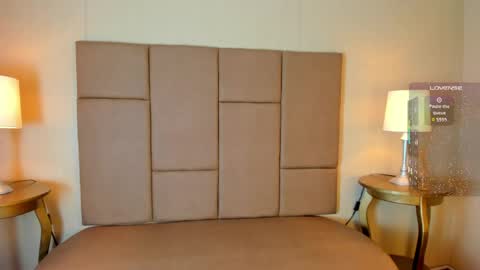 Helen or Hells online show from April 15, 2026, 12:34 pm