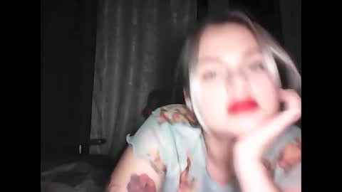 helga_now online show from February 6, 2025, 7:29 pm