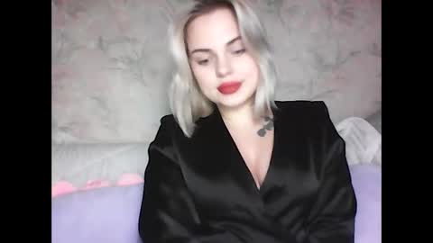 helga_now online show from March 5, 2025, 7:17 pm