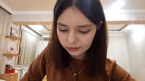 Alice online show from September 19, 2025, 7:25 pm