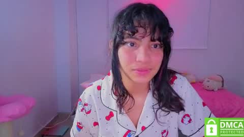 Helia Transfem and Amy online show from March 27, 2026, 8:26 am