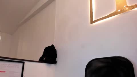 Snapshot of hell_boy66 chatting on May 15, 2026, 8:43 am Eros online show from May 15, 2026, 8:43 am