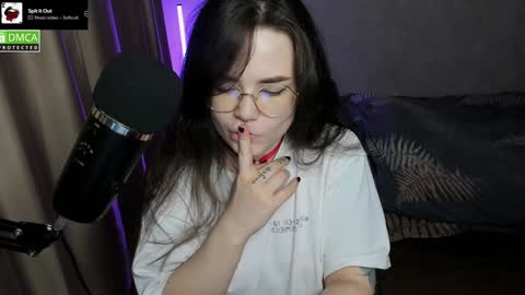 Red online show from December 10, 2024, 8:27 pm