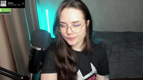 Red online show from January 24, 2025, 7:28 pm