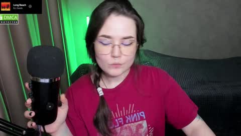 Red online show from January 28, 2025, 6:07 pm