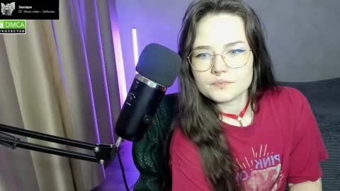 Red online show from March 12, 2025, 11:22 pm