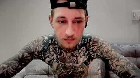 hellacozy online show from April 16, 2026, 2:23 am