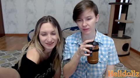 Snapshot of helldollz chatting on December 8, 2024, 7:47 am HellDollz online show from December 8, 2024, 7:47 am