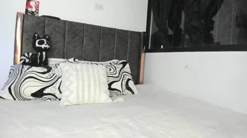 helldy_666 online show from April 24, 2026, 3:31 am