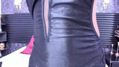 Hellen  online show from July 22, 2026, 3:53 am