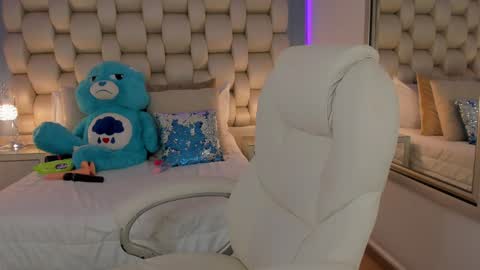 hellen_amazing online show from December 27, 2024, 9:39 am