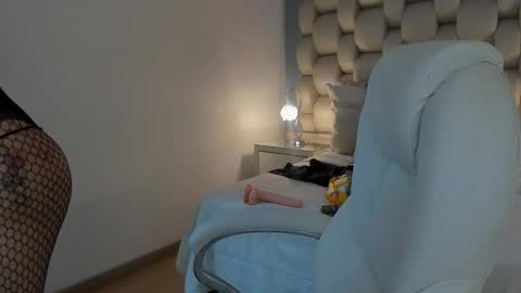 hellen_amazing online show from February 21, 2025, 3:45 am