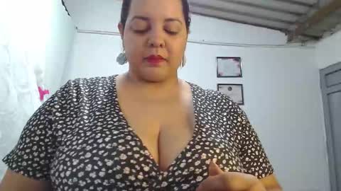 Hellen Sevda online show from December 2, 2025, 10:27 pm