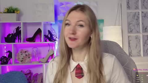 Alisia  Monday to Friday from 10 am to 4 pm GMT 2 online show from January 16, 2025, 8:11 am
