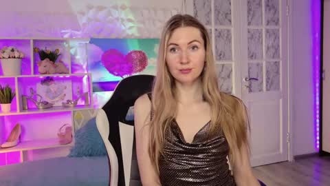Alisia  Monday to Friday from 10 am to 4 pm GMT 2 online show from February 7, 2025, 3:08 pm