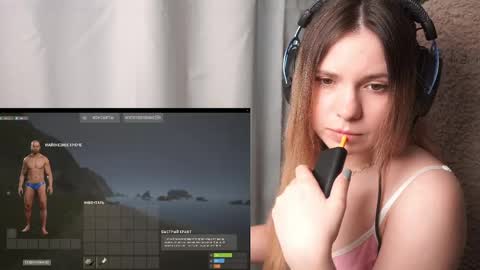 Snapshot of hello_taya chatting on June 8, 2026, 10:26 am Taya online show from June 8, 2026, 10:26 am