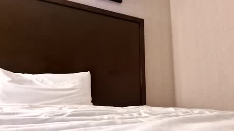 Snapshot of hellokitten123 chatting on March 31, 2026, 4:02 am hellokitten123 online show from March 31, 2026, 4:02 am