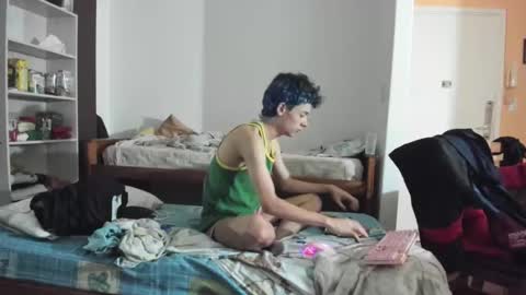 helokitkat online show from March 6, 2025, 6:19 am