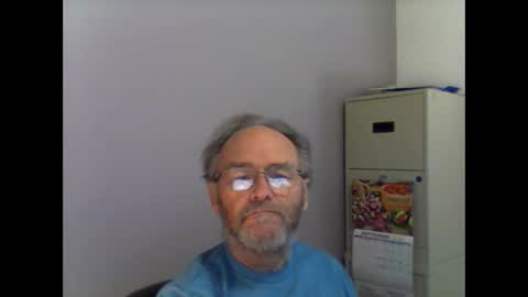 Snapshot of helopilot01 chatting on September 28, 2025, 3:39 pm helopilot01 online show from September 28, 2025, 3:39 pm