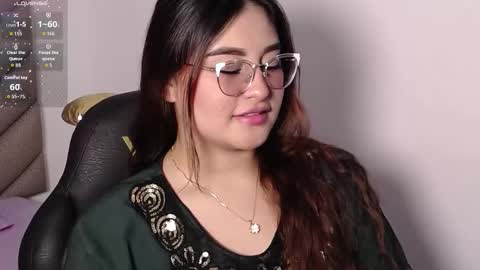 Zahira online show from October 18, 2025, 7:25 pm