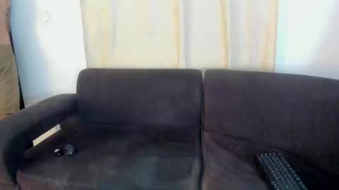 henrik_senn online show from October 7, 2025, 11:35 pm