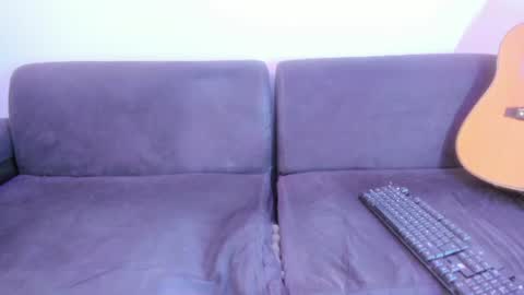 henrik_senn online show from July 7, 2026, 10:30 am