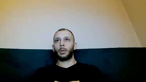 Snapshot of henryaxe chatting on February 15, 2025, 11:14 pm HenryAxe online show from February 15, 2025, 11:14 pm