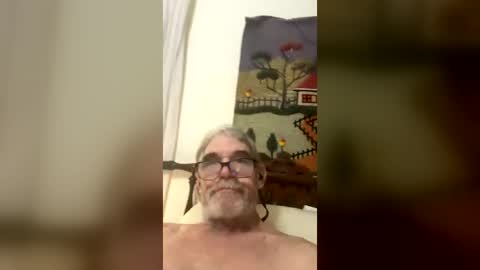 Snapshot of henrybond1979 chatting on June 28, 2026, 9:04 am henrybond1979 online show from June 28, 2026, 9:04 am