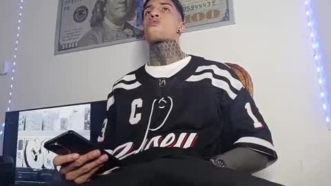 Henzeld online show from March 27, 2026, 5:24 am