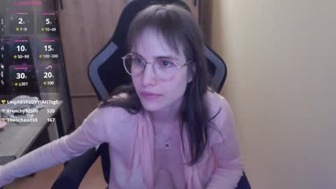 Snapshot of heraluna_ chatting on January 17, 2025, 2:39 am HeraLuna online show from January 17, 2025, 2:39 am