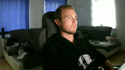 John Pearl online show from November 9, 2025, 2:37 pm