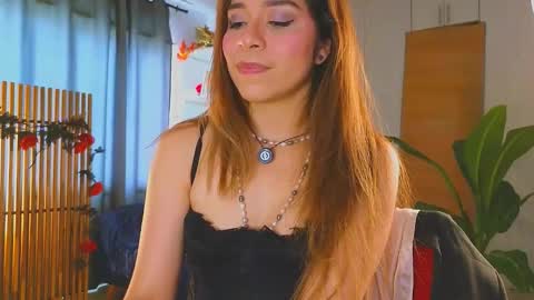 hercyqueen online show from March 24, 2026, 8:36 pm