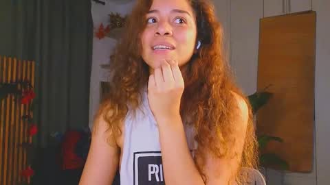 hercyqueen online show from March 25, 2026, 11:44 pm