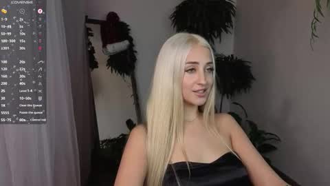 Elise online show from December 15, 2025, 2:16 am