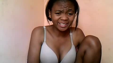 Snapshot of herisse01 chatting on June 18, 2026, 11:47 am herisse01 online show from June 18, 2026, 11:47 am