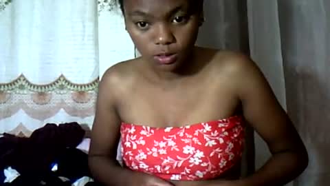 Snapshot of herisse01 chatting on July 5, 2026, 8:54 am herisse01 online show from July 5, 2026, 8:54 am