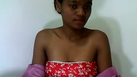 Snapshot of herisse01 chatting on July 9, 2026, 10:19 am herisse01 online show from July 9, 2026, 10:19 am