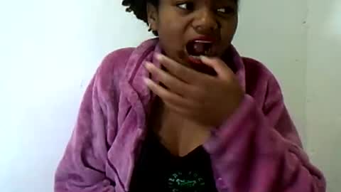 Snapshot of herisse01 chatting on July 30, 2026, 5:56 pm herisse01 online show from July 30, 2026, 5:56 pm