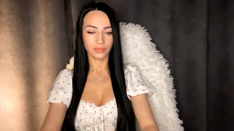 Snapshot of herlindagaribaldi chatting on October 14, 2025, 9:26 pm Eva online show from October 14, 2025, 9:26 pm